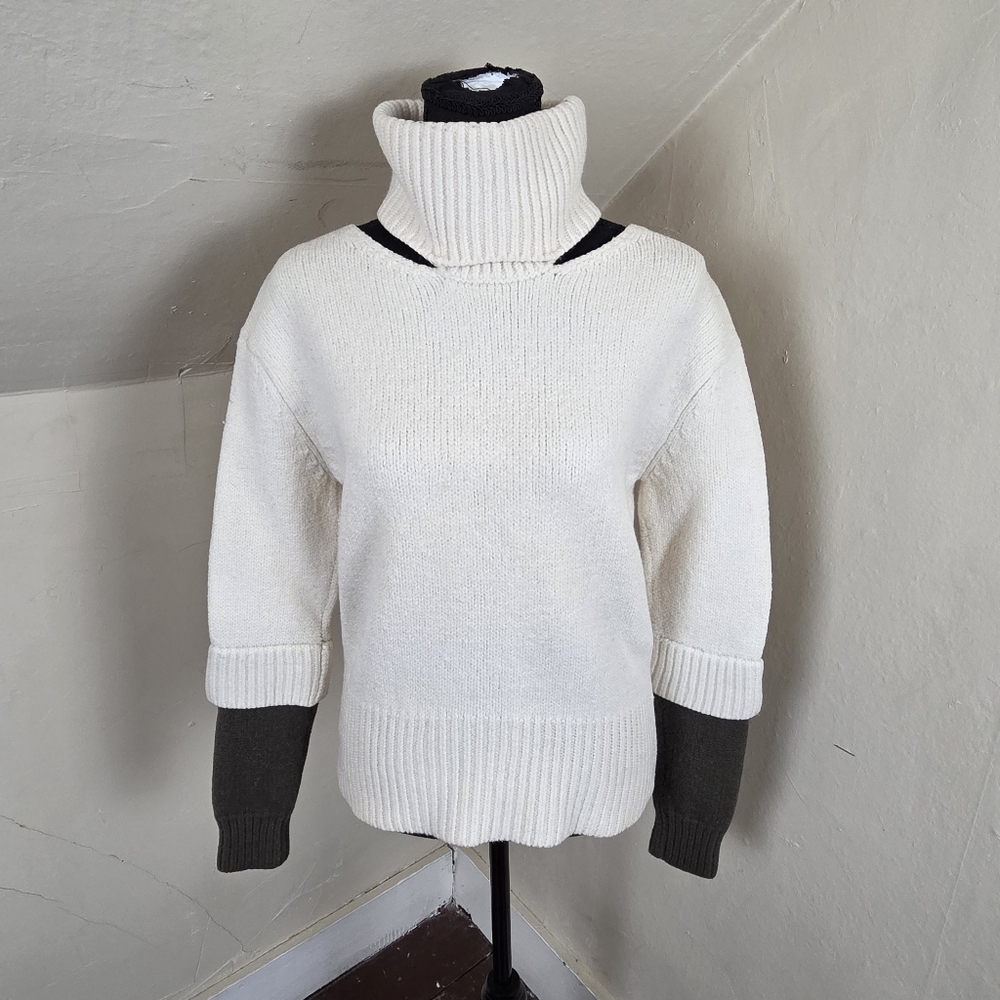 MONSE 100% Wool Turtleneck Sweater Ivory Cutout‎ Shoulder Made In Italy Size S